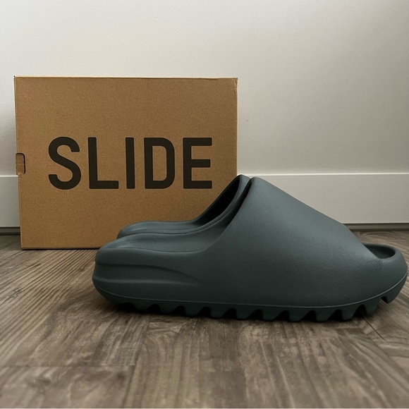 YEEZY SLIDE Slate Marine - Picture 1 of 7